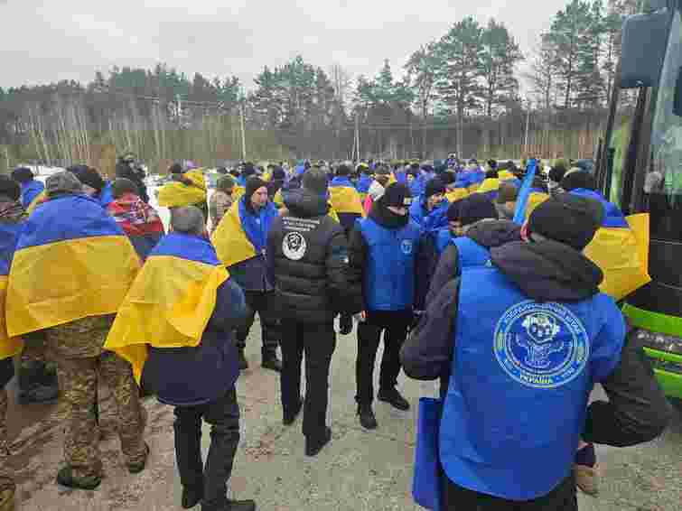 Україна повернула з полону сімох військових із Прикарпаття