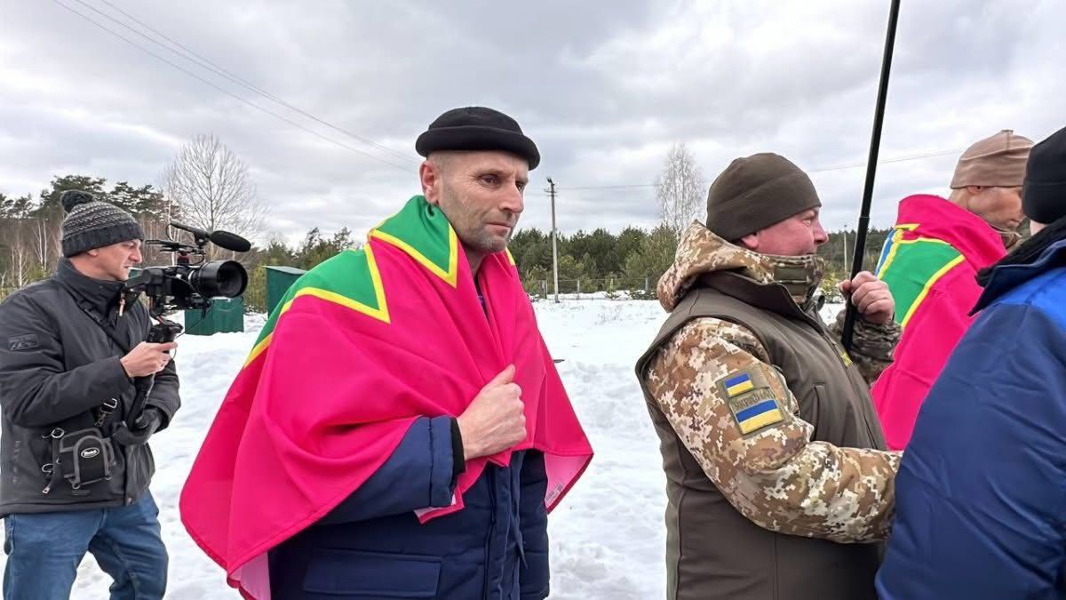 Володимир Бойчук народився та виріс у селі Коршів на Івано-Франківщині