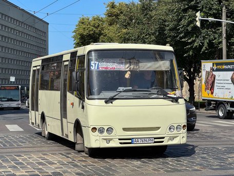 Перевізники знову просять підвищити тарифи на проїзд у Львові