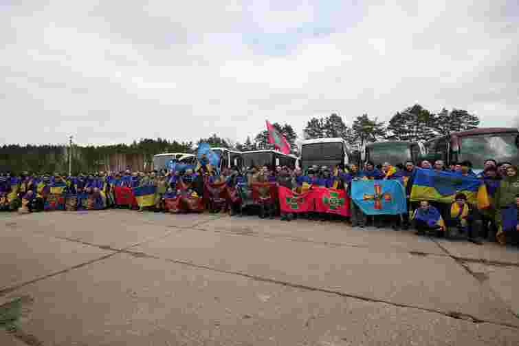 Під час обміну полоненими додому повернули п'ятьох жителів Тернопільщини