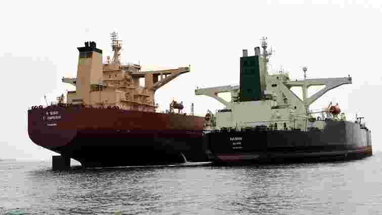 США можуть зняти санкції з російської нафти через дефіцит 