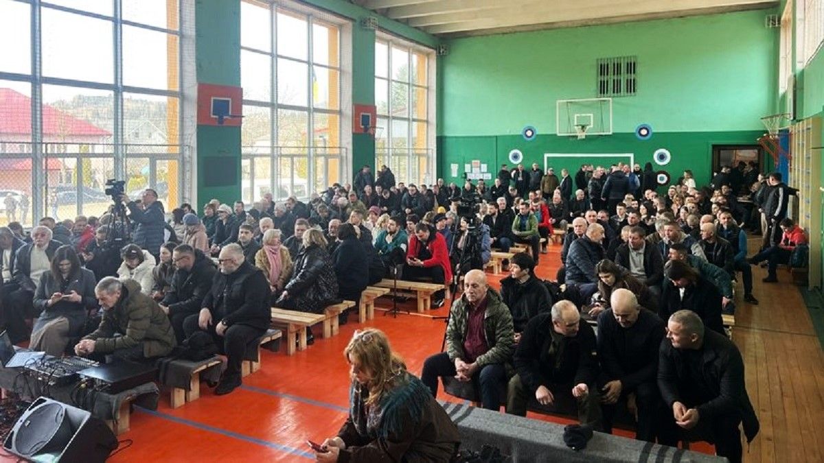 Громада Яремча підтримала будівництво ВЕС на гірських полонинах