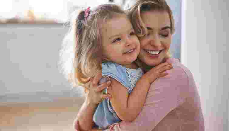 Чи змінює щось новий правопис: правильно писати «на здоров’я» чи «наздоров’я»