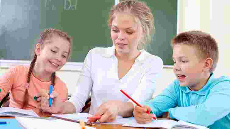 Уряд посилив вимоги до кандидатів на роботу в школах та садках