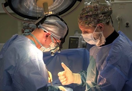 Рівненські хірурги видалили 4-кілограмову пухлину з живота пацієнтки