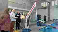 У кожному басейні Львова хочуть встановити підйомники для людей з інвалідністю