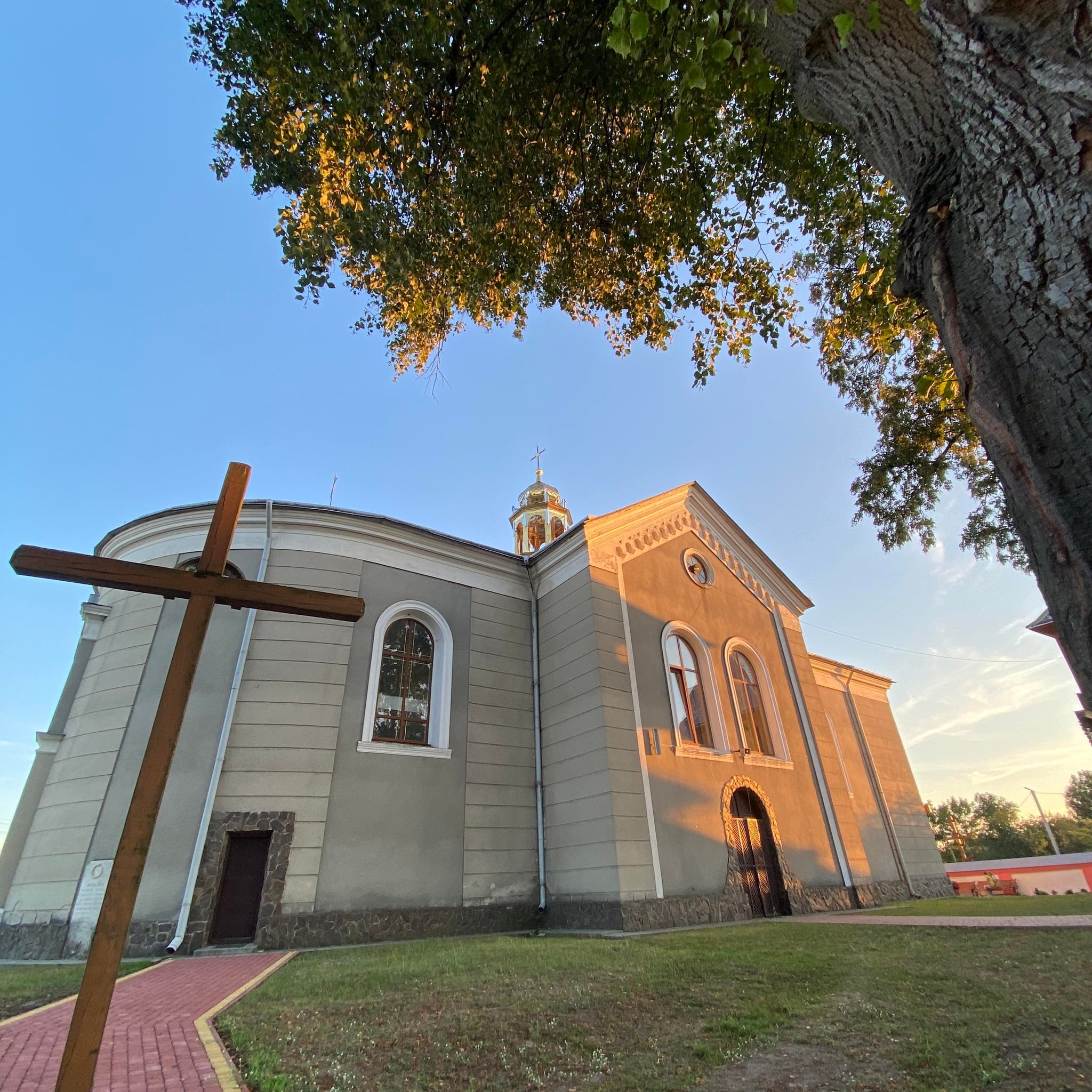 Церква у селі Бутини (фото зі сторінки департаменту ЛОВА)
