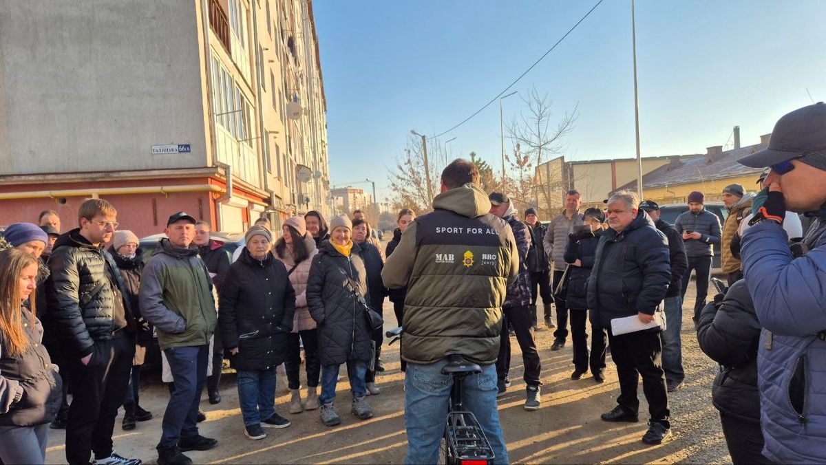 Мешканці виступили проти будівництва дороги та дитсадка біля річки у Франківську