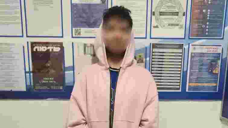 У центрі Львова затримали 21-річного чоловіка з наркотиками