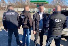 На Львівщині 39-річний студент і підприємець зі Стрия допомагали ухилянтам виїхати за кордон