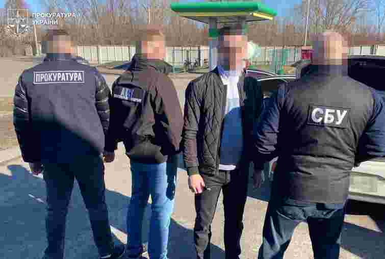 На Львівщині 39-річний студент і підприємець зі Стрия допомагали ухилянтам виїхати за кордон