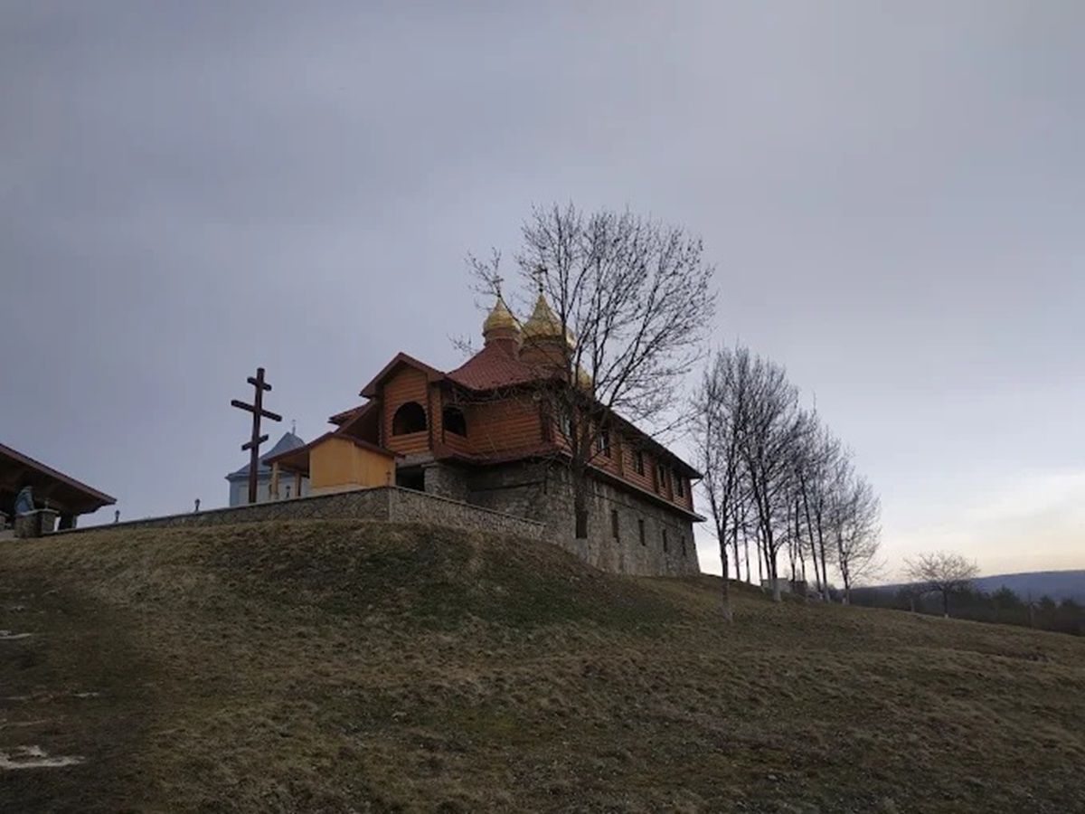 Келії монастиря XVIII ст. на Тернопільщині руйнуються через відсутність власника 