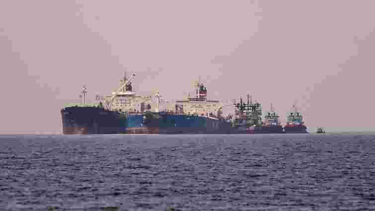 США скасували санкції проти російської нафти, яку вже перевозять морем