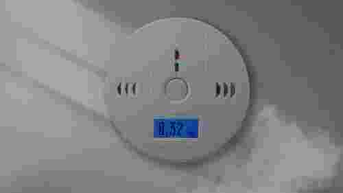 Троє дітей отруїлись чадним газом у Львові