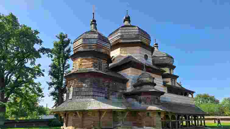 Неподалік деревʼяної церкви зі списку ЮНЕСКО у Дрогобичі виявили уламок ракети