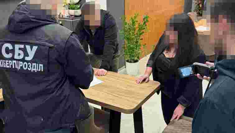 Слідство повідомило деталі підозри львівським чиновницям за фіктивне бронювання