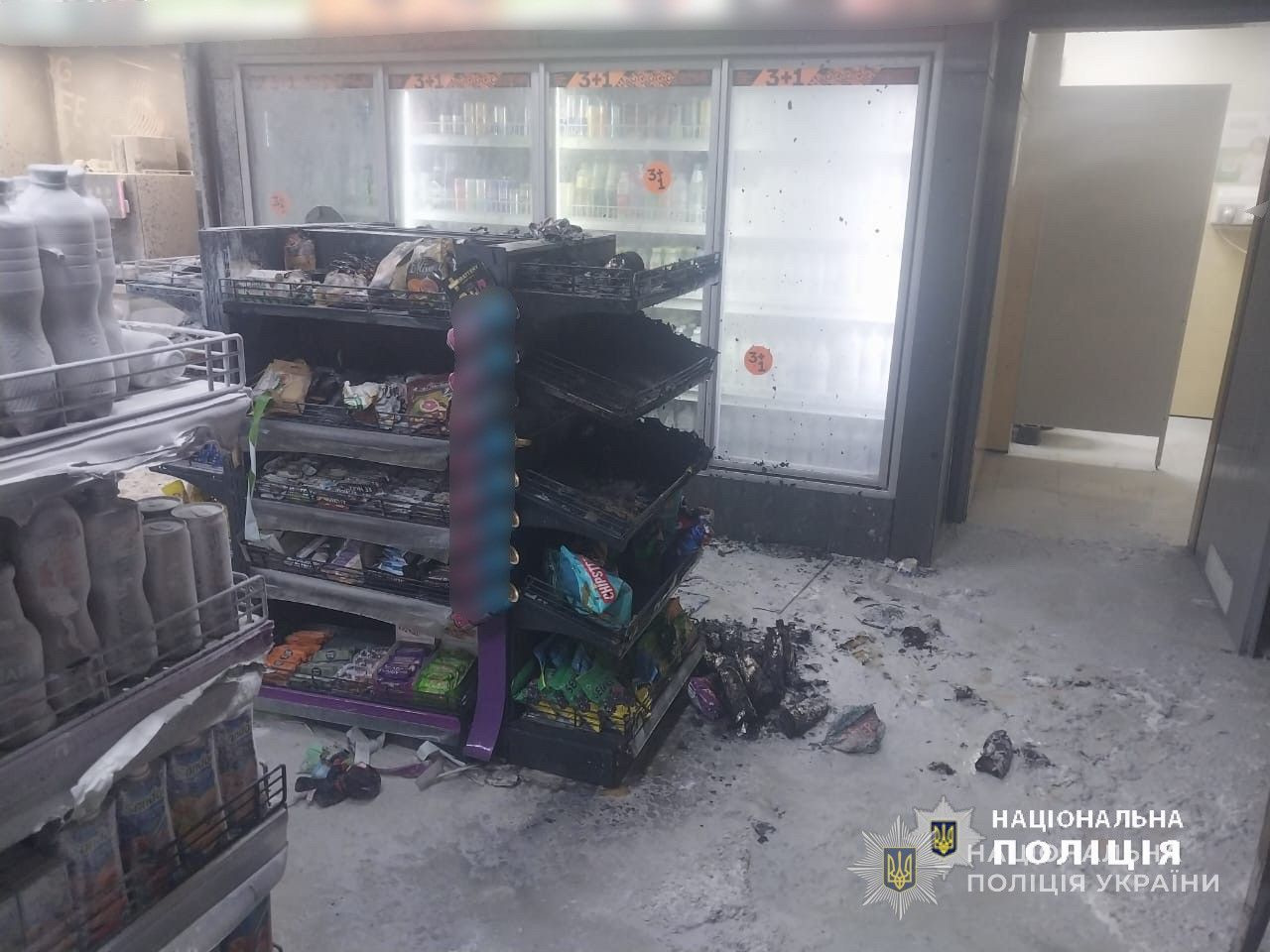 Наслідки пожежі на АЗС WOG у селищі Ратне Ковельського району (фото поліції)