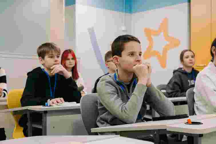 МОН затвердило три школи Хмельниччини, учні яких з вересня навчатимуться 12 років