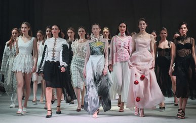 Нова колекція Оксани Караванської стала подякою українським воїнам