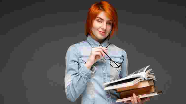 Клікаємо на посилання чи покликання: як правильно говорити українською