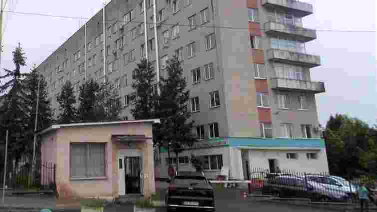 Під час ремонту в міській лікарні Ужгорода розікрали майже 1 млн грн