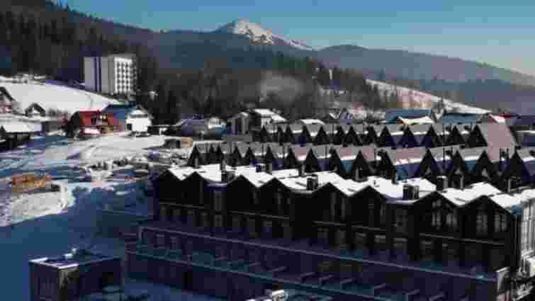 Родичі трьох кіберполіцейських інвестували сотні тисяч доларів у нерухомість