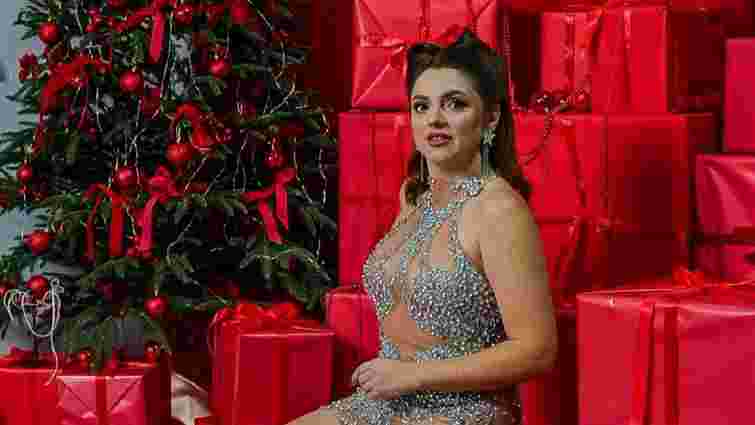 Правоохоронці перевіряють умови виховання дітей відомою блогеркою з Прикарпаття