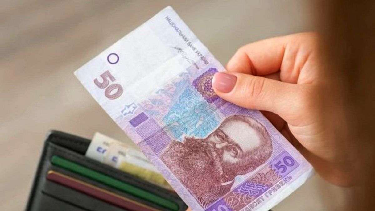 Решта з п’ятдесяти чи п’ятидесяти гривень: як правильно відмінювати числівники