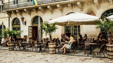 У Львові вже цього тижня почнуть працювати літні майданчики біля закладів харчування