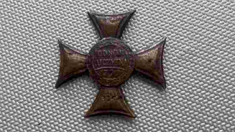Орден розстріляного НКВС у Харкові польського офіцера продають на аукціоні Violity