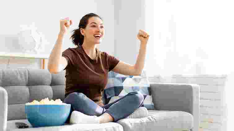 45 зірок та сотні знайомих хітів: на SWEET.TV відбулася прем’єра популярного музичного шоу