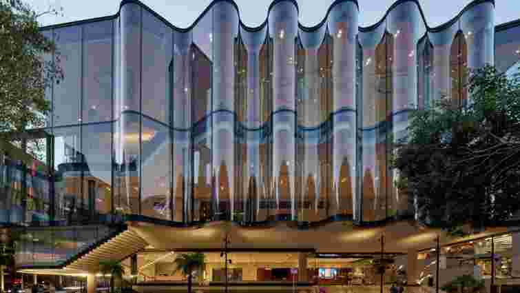 Справжній скляний будинок: в Австралії побудували унікальний театр