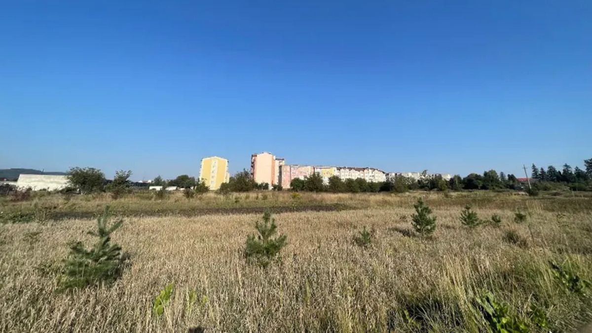 У Жовкві продали землю під забудову підприємцю, який відмовився платити за неї раніше