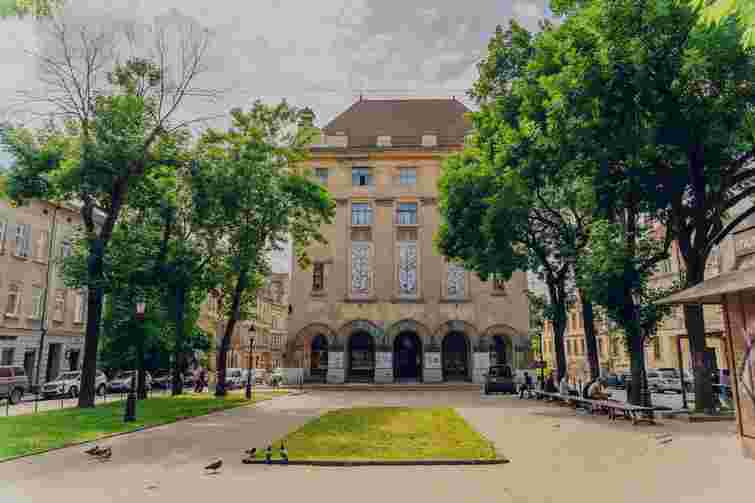 Львівський театр ляльок вирішив відмовитись від системи почесних звань