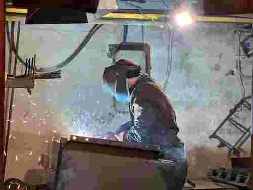 Німецький інвестор вклав 4,5 млн євро у виробництво напівпричепів на Хмельниччині