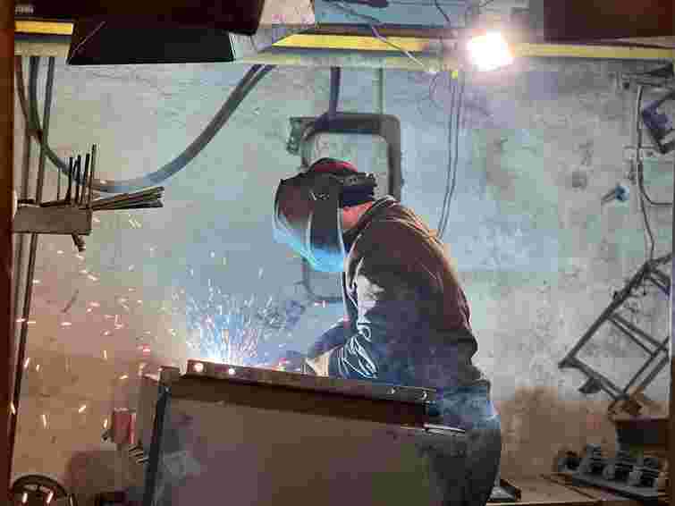 Німецький інвестор вклав 4,5 млн євро у виробництво напівпричепів на Хмельниччині