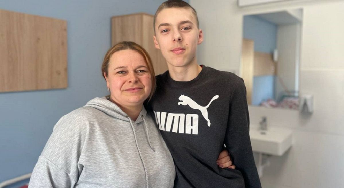 Хірурги провели у Львові надскладну операцію 16-річному підлітку з критичним викривленням хребта