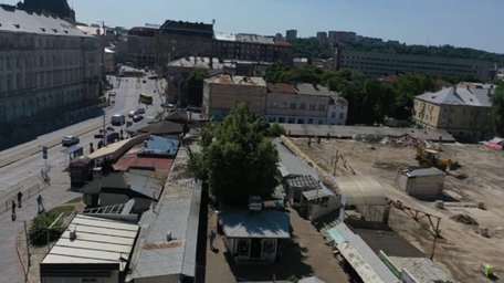 Прокуратура оголосила підозру держреєстраторці за махінації з майном ринку «Добробут»