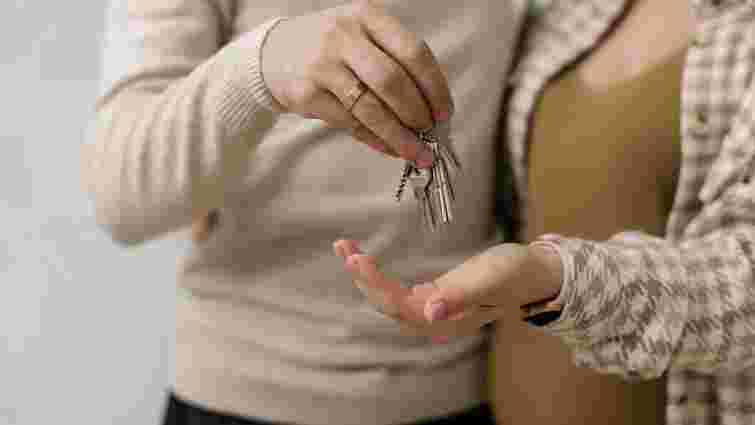 Уряд виділив ще 7,7 млрд грн на житло для переселенців з окупованих територій