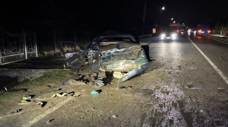 На трасі біля кордону на Львівщині легковик на смерть збив двох пішоходів