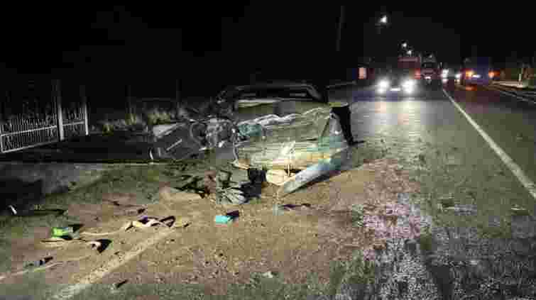 На трасі біля кордону на Львівщині легковик на смерть збив двох пішоходів