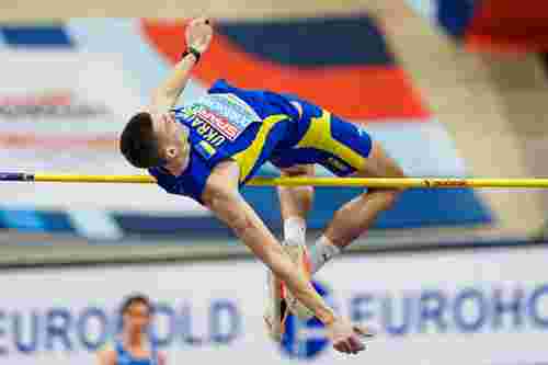 Олег Дорощук вперше в кар'єрі став чемпіоном світу зі стрибків у висоту в приміщенні