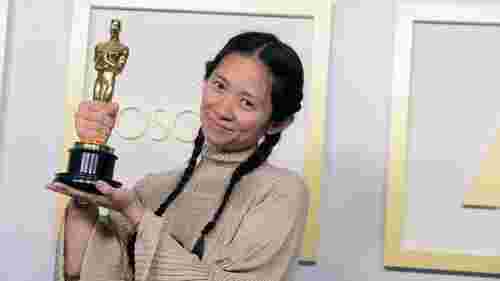 Режисерка фільму «Гамнет» запустила благодійну ініціативу для порятунку тварин у Харкові