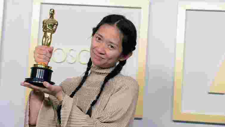 Режисерка фільму «Гамнет» запустила благодійну ініціативу для порятунку тварин у Харкові