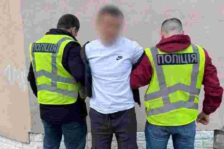 Житель Кременця заплатить майже 600 тис. грн штрафу за вимагання хабаря у військовозобов'язаного