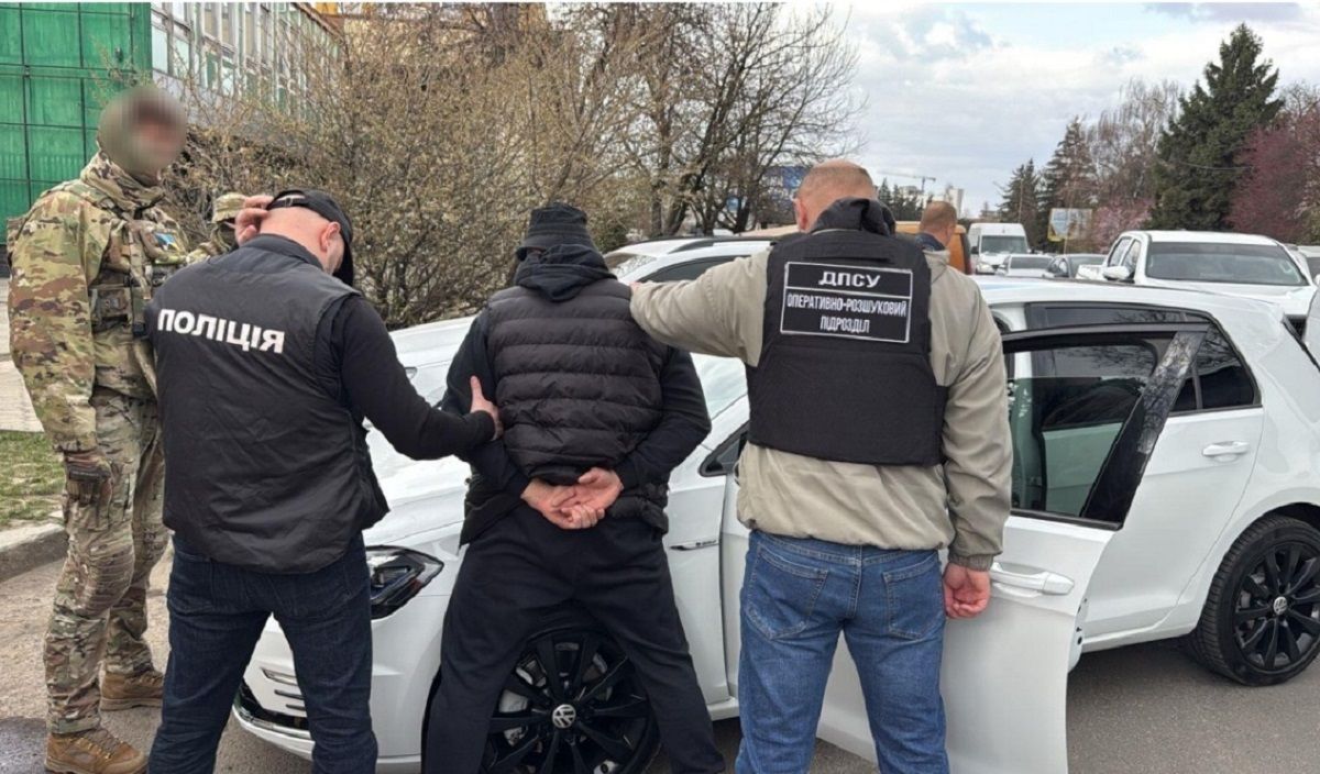 За переправлення ухилянтів в Ужгороді затримали тренера з боксу