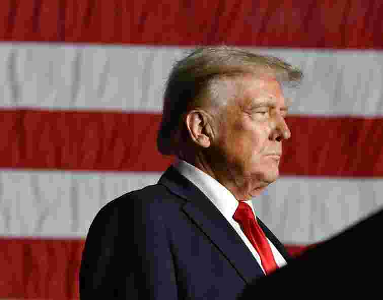 Дональд Трамп оголосив про припинення ударів по енергетиці Ірану строком на пʼять днів