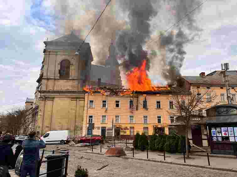 Росія атакувала центр Львова ударними дронами