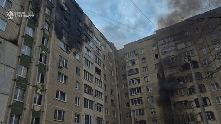 У Львові російські дрони двічі влучили у житловий будинок на Сихові