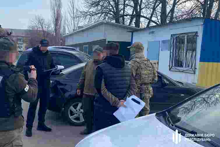 У Кропивницькому посадовець колонії постачав наркотики ув'язненим у Wi-Fi модемах